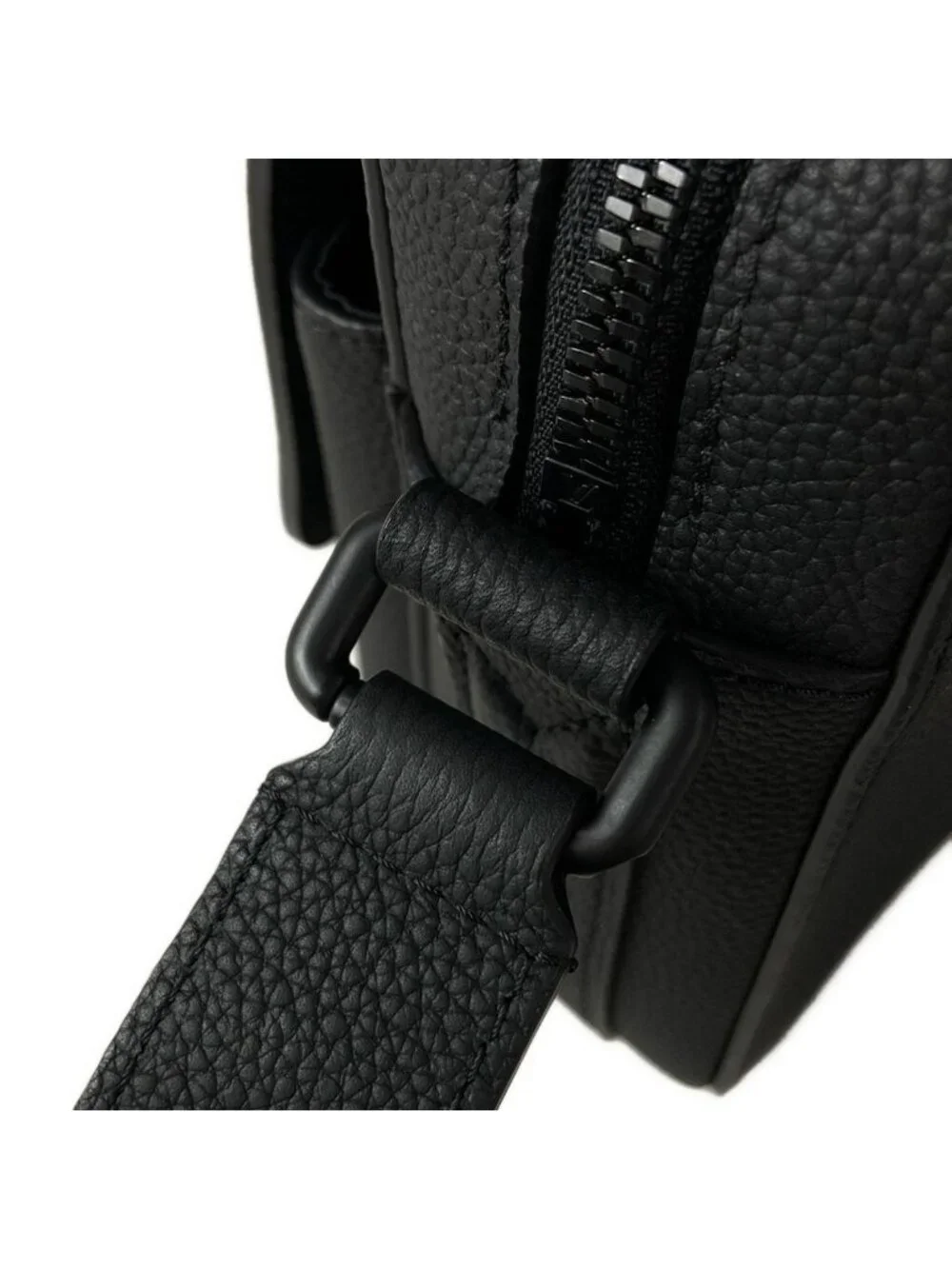 Louis Vuitton category shoulder
